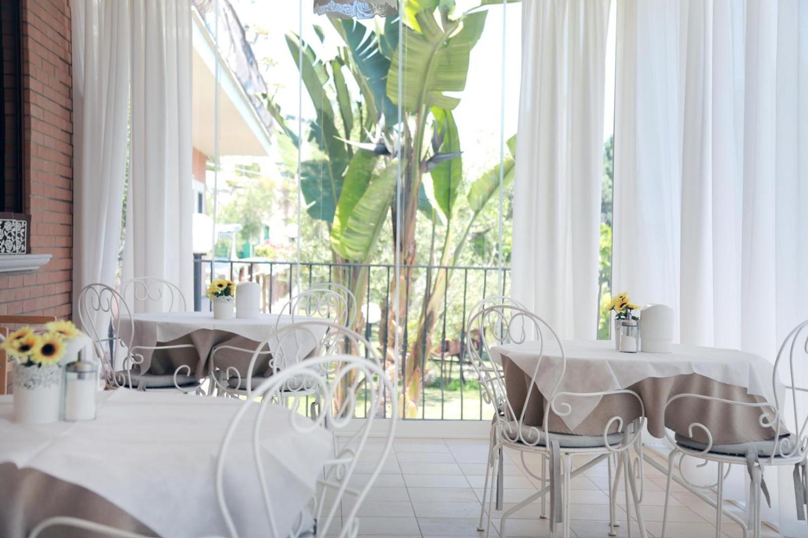 Beb Villa Pacifica Пешичи Екстериор снимка